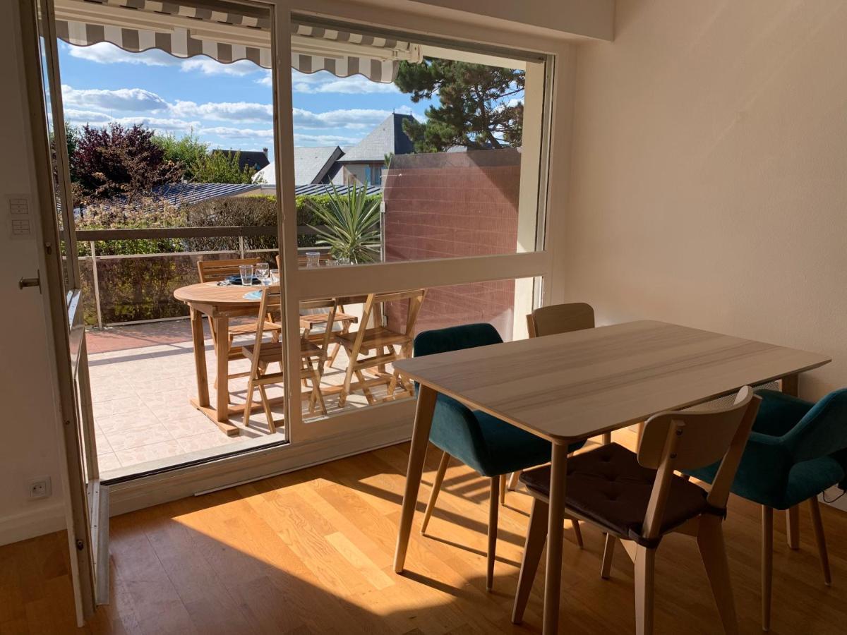 Trouville, Appartement Renove Avec Grande Terrasse Au Calme Екстер'єр фото